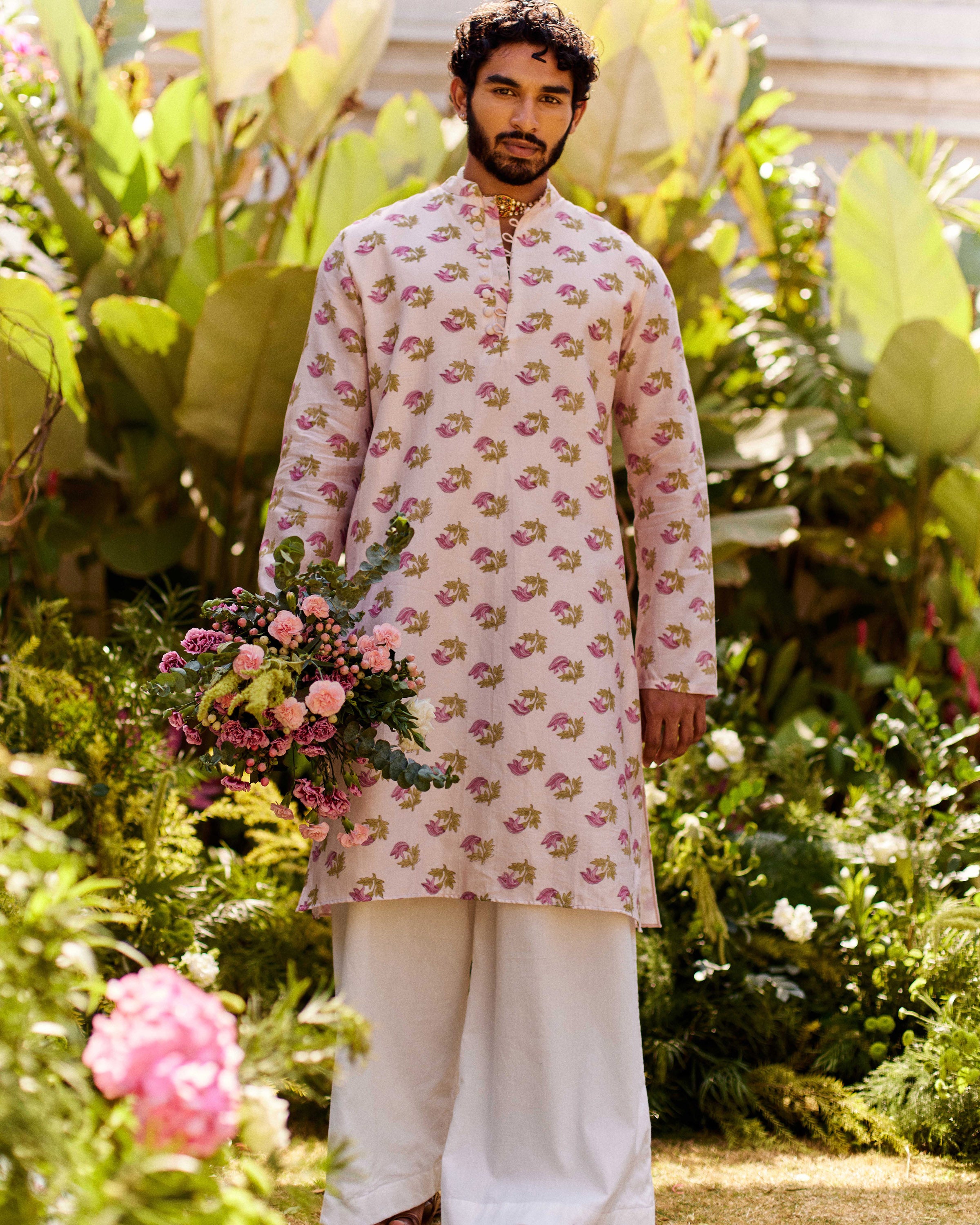 Tesu Buta Pink kurta