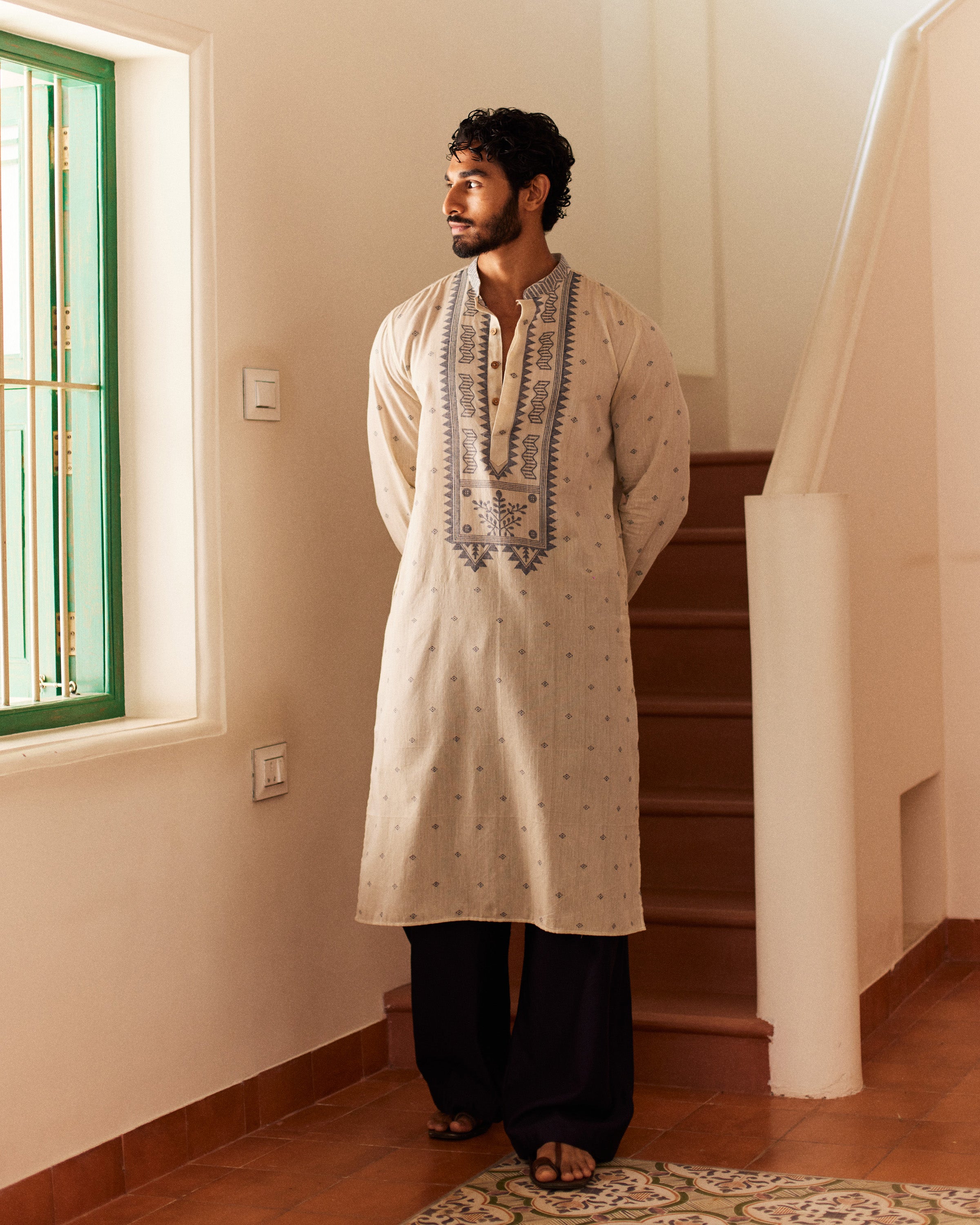 Tribhuj Jamdani  kurta