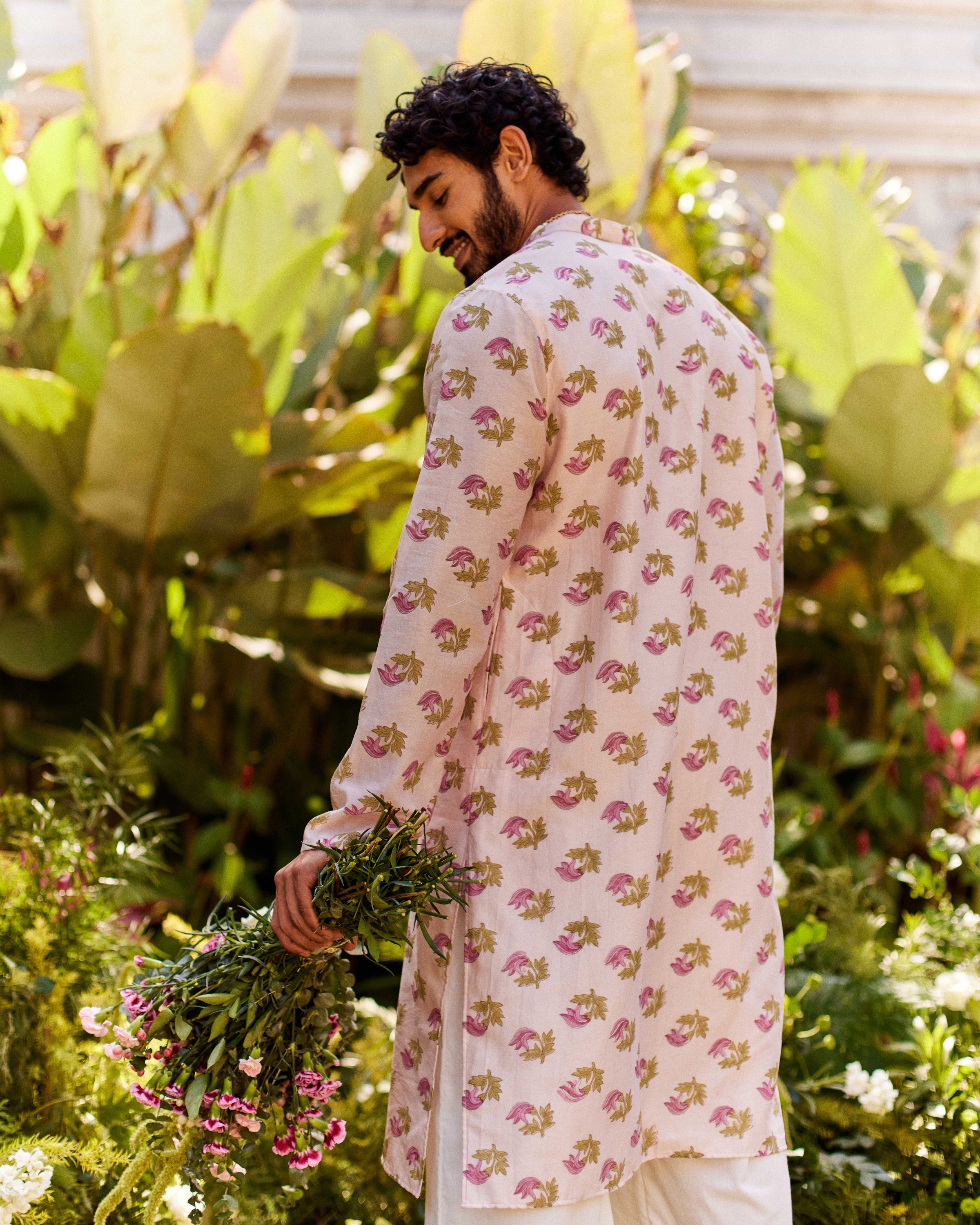 Tesu Buta Pink kurta
