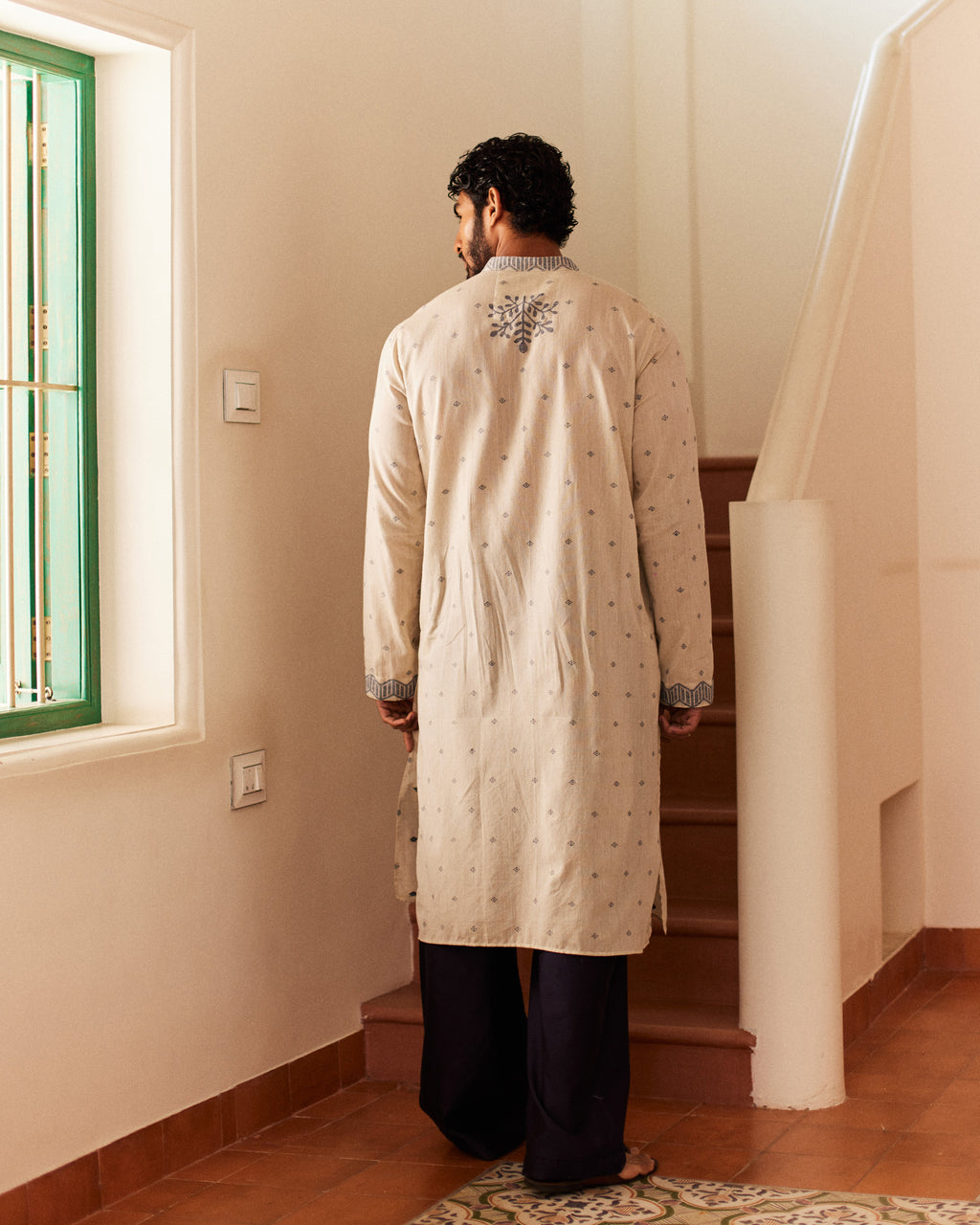 Tribhuj Jamdani  kurta