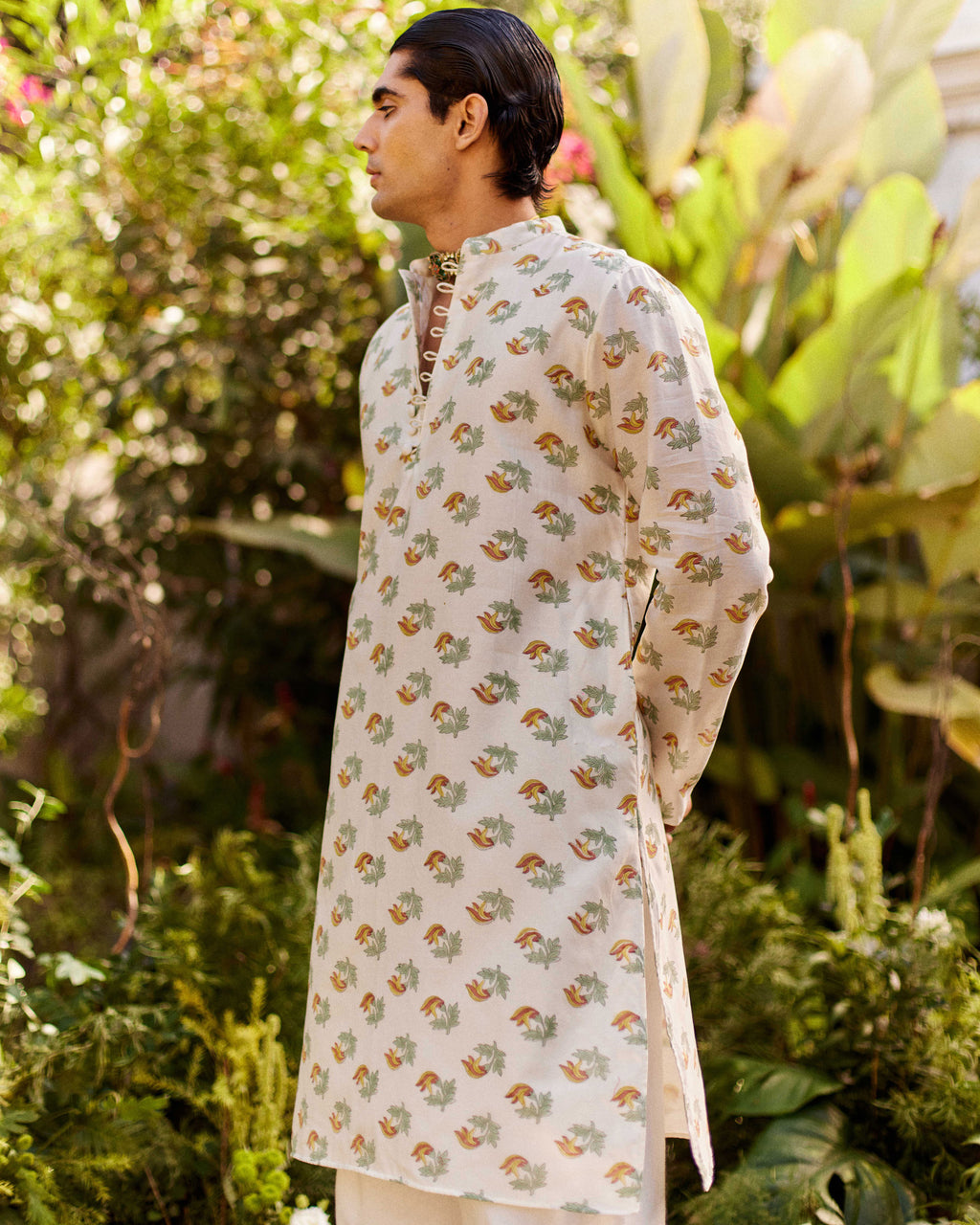 Tesu Buta Off White kurta