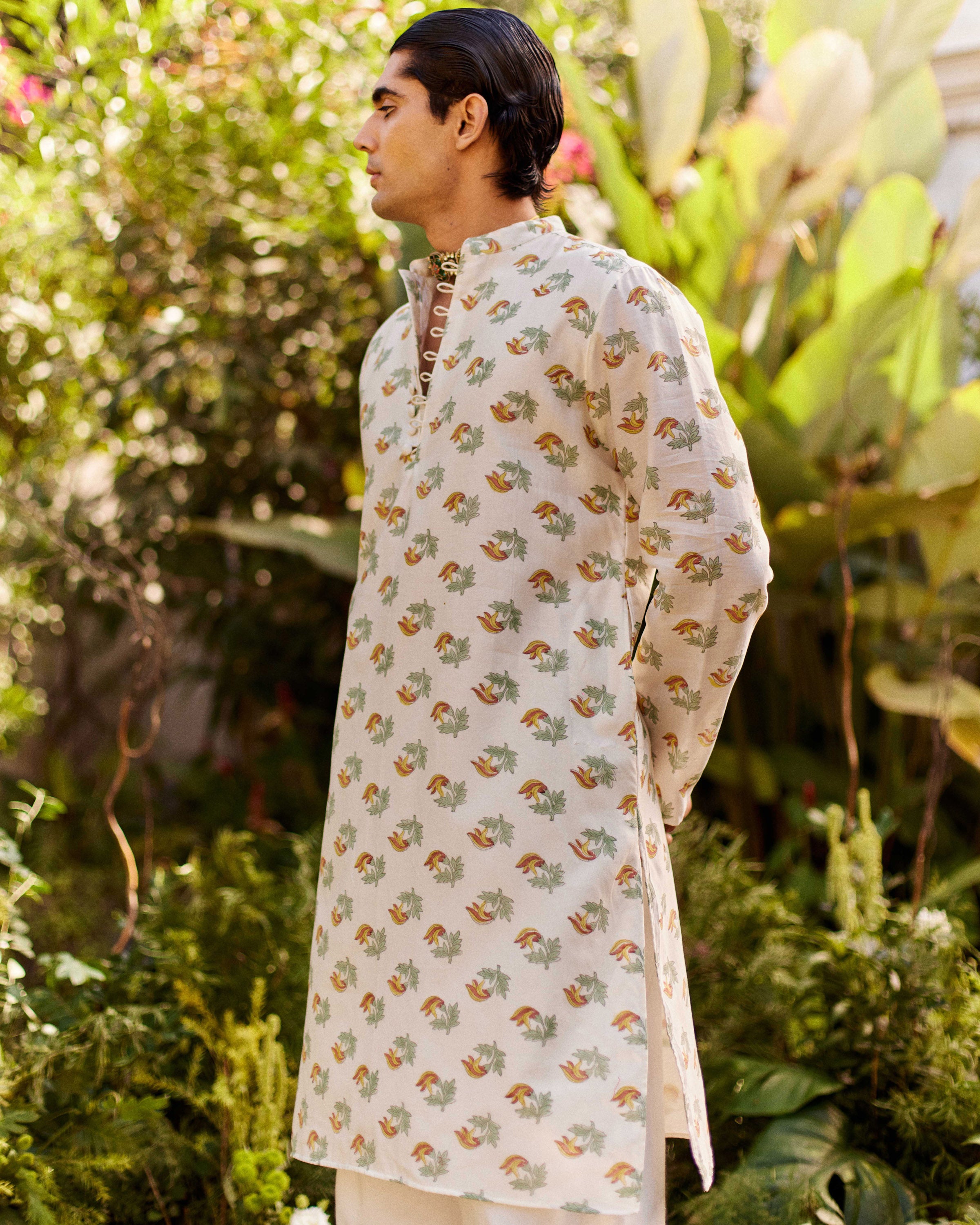 Tesu Buta Off White kurta