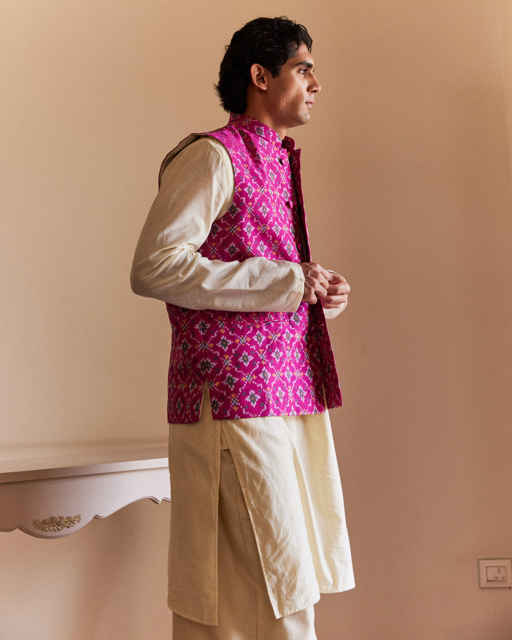 Chanda Bhat Dark Pink Patan Patola Bandi