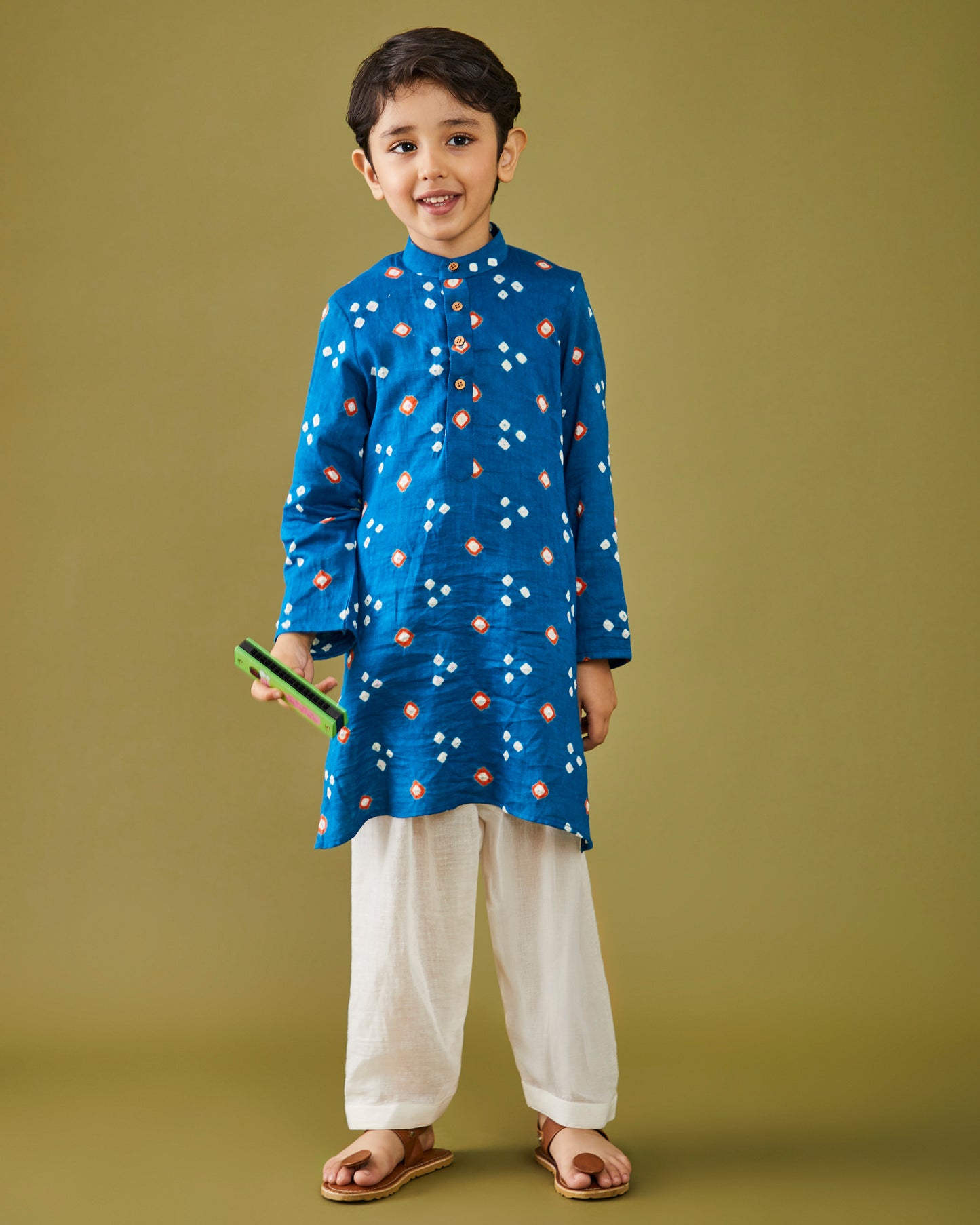 Neel bandhej Kurta Pajama Set