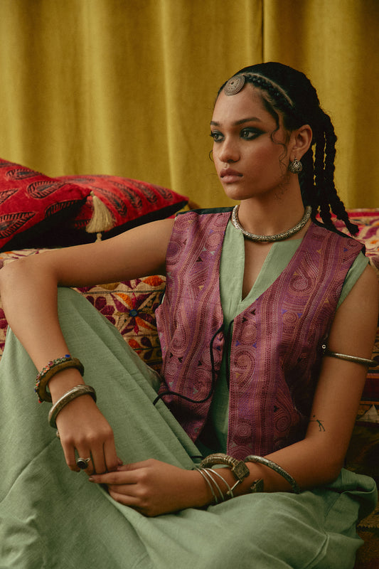 Reshmi Kolka Kantha waistcoat