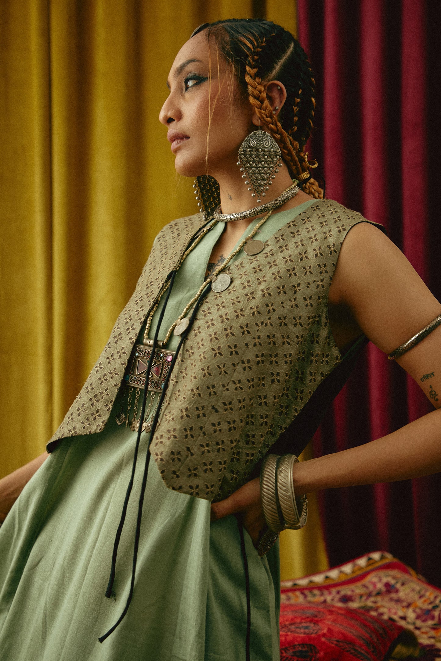 Reshmi Jharokha Kantha waistcoat