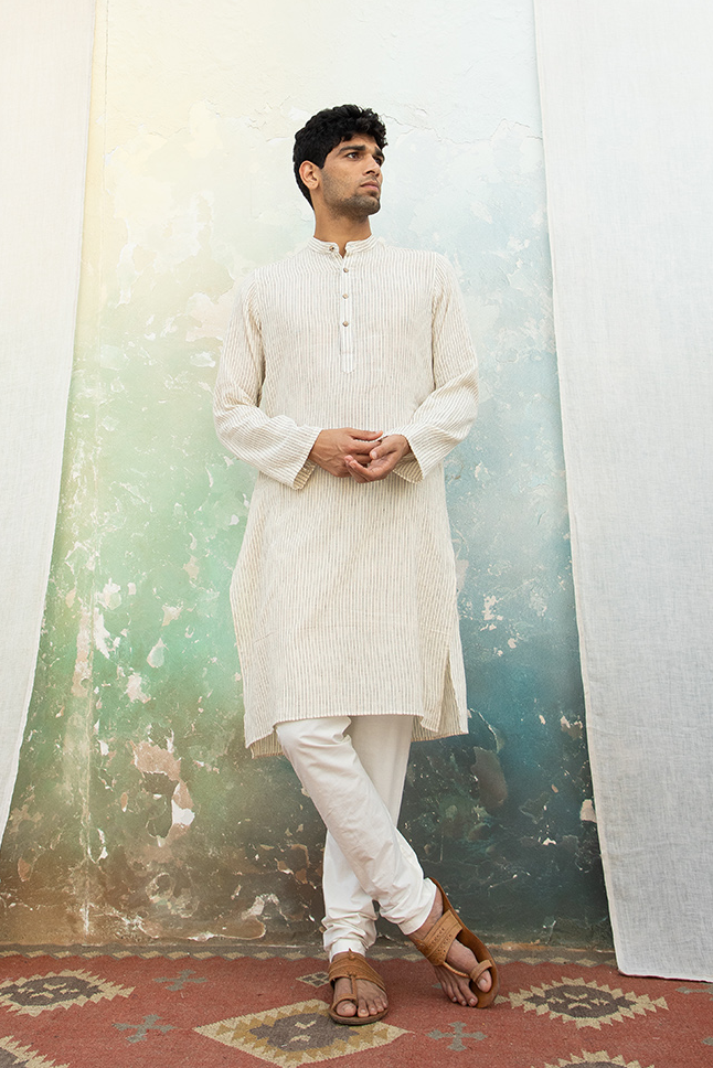 Ayan Kurta