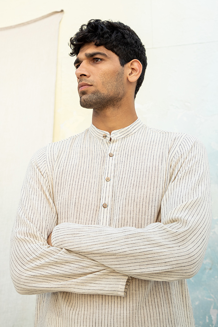 Ayan Kurta