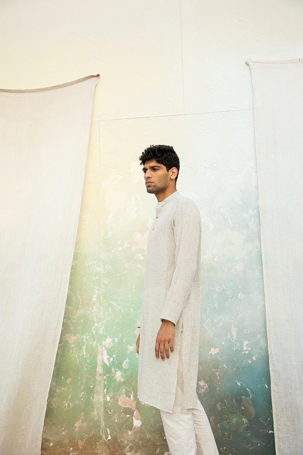 Lakeer Kurta