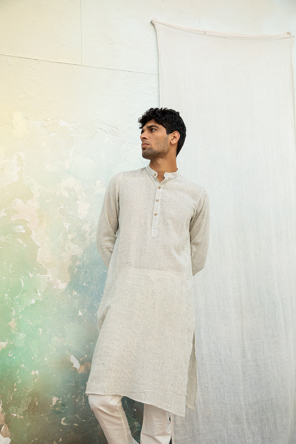 Lakeer Kurta