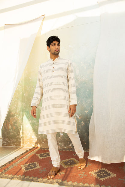 Adhir Kurta