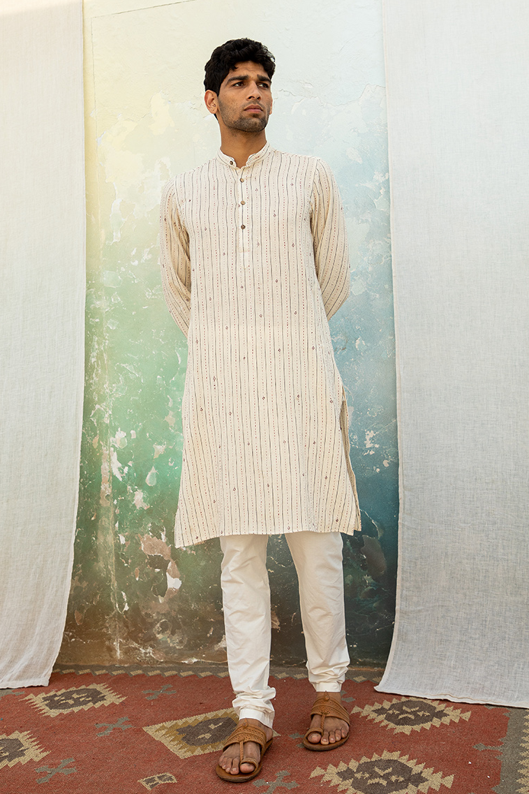 Avalokan Kurta