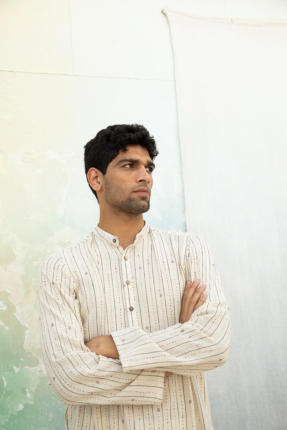Avalokan Kurta
