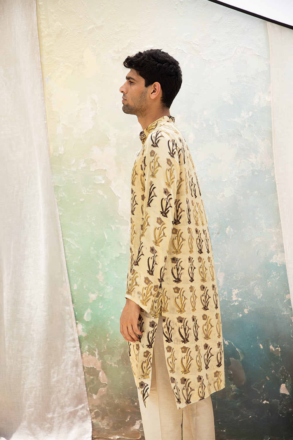 Bagh Off White Mashru Kurta