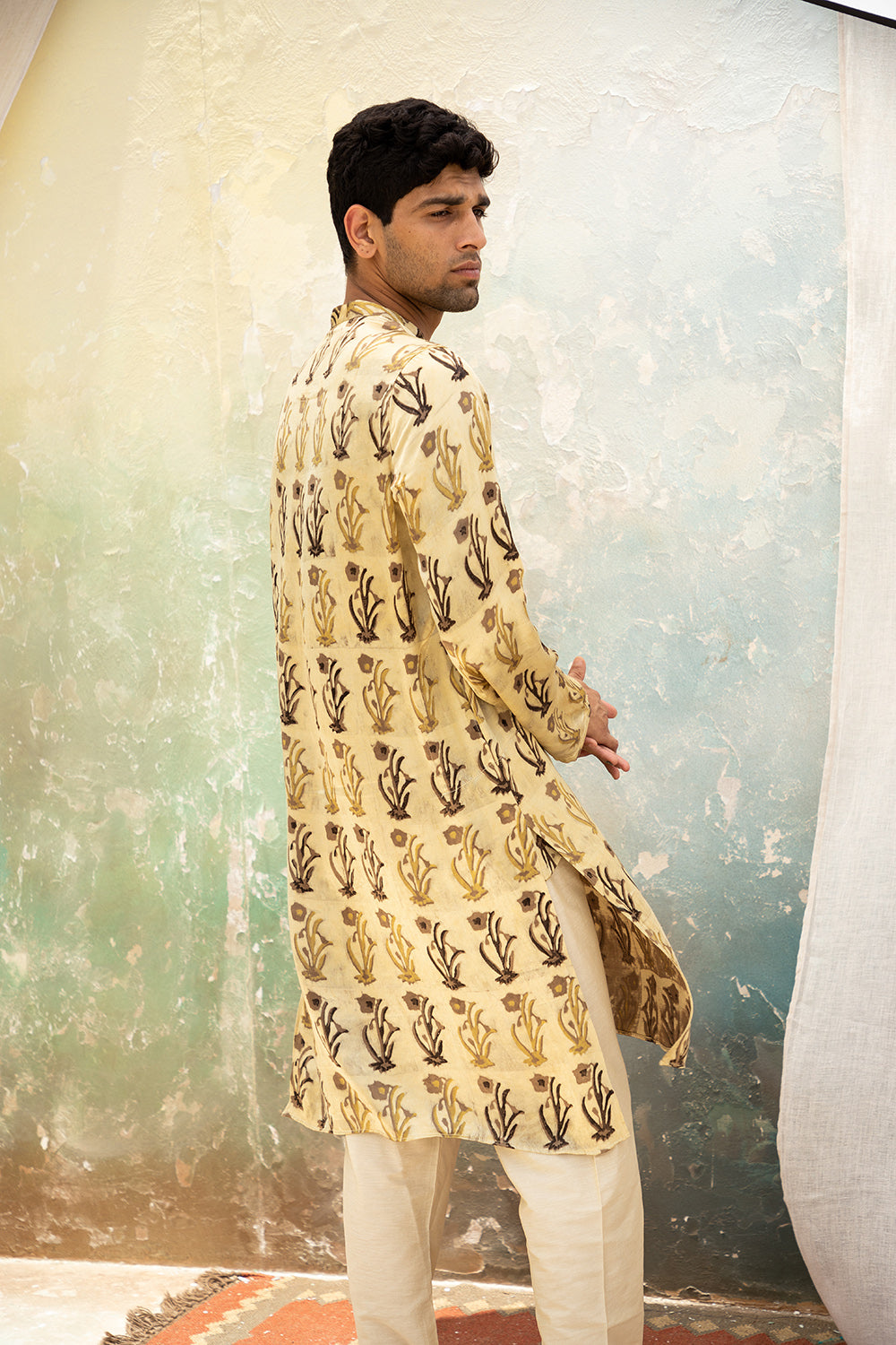 Bagh Off White Mashru Kurta
