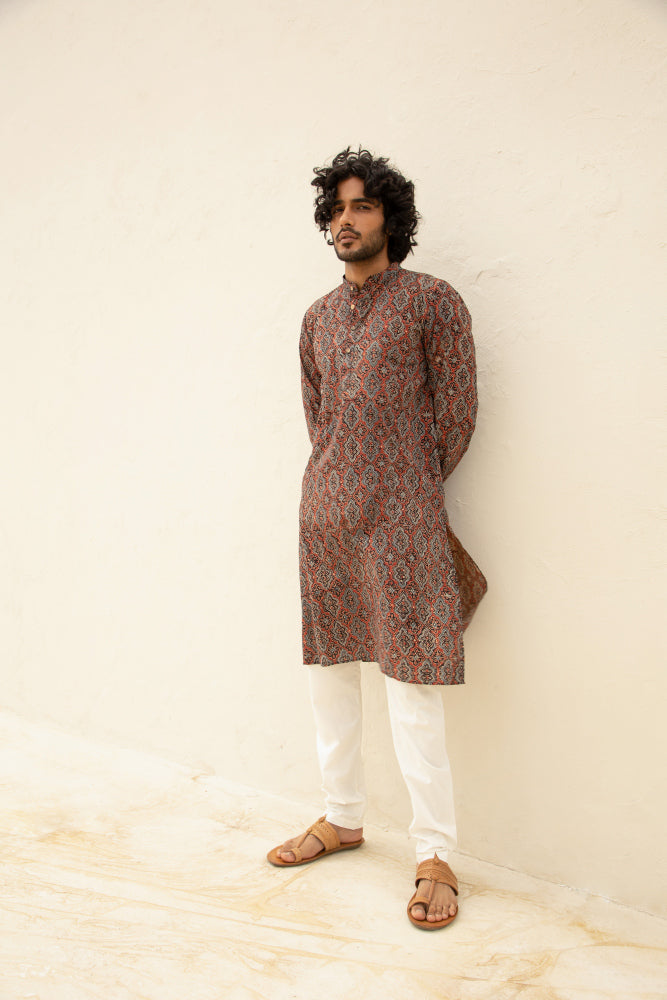 Rivaayat Red Cotton Kurta