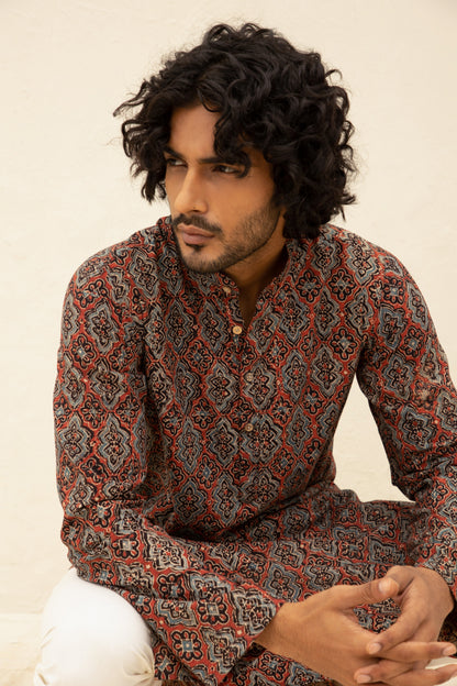 Rivaayat Red Cotton Kurta