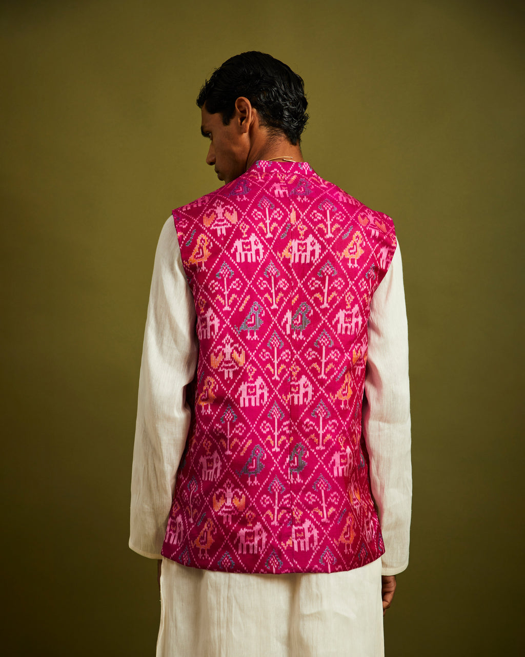 Nari Kunjar Patan Patola Pink Bandi