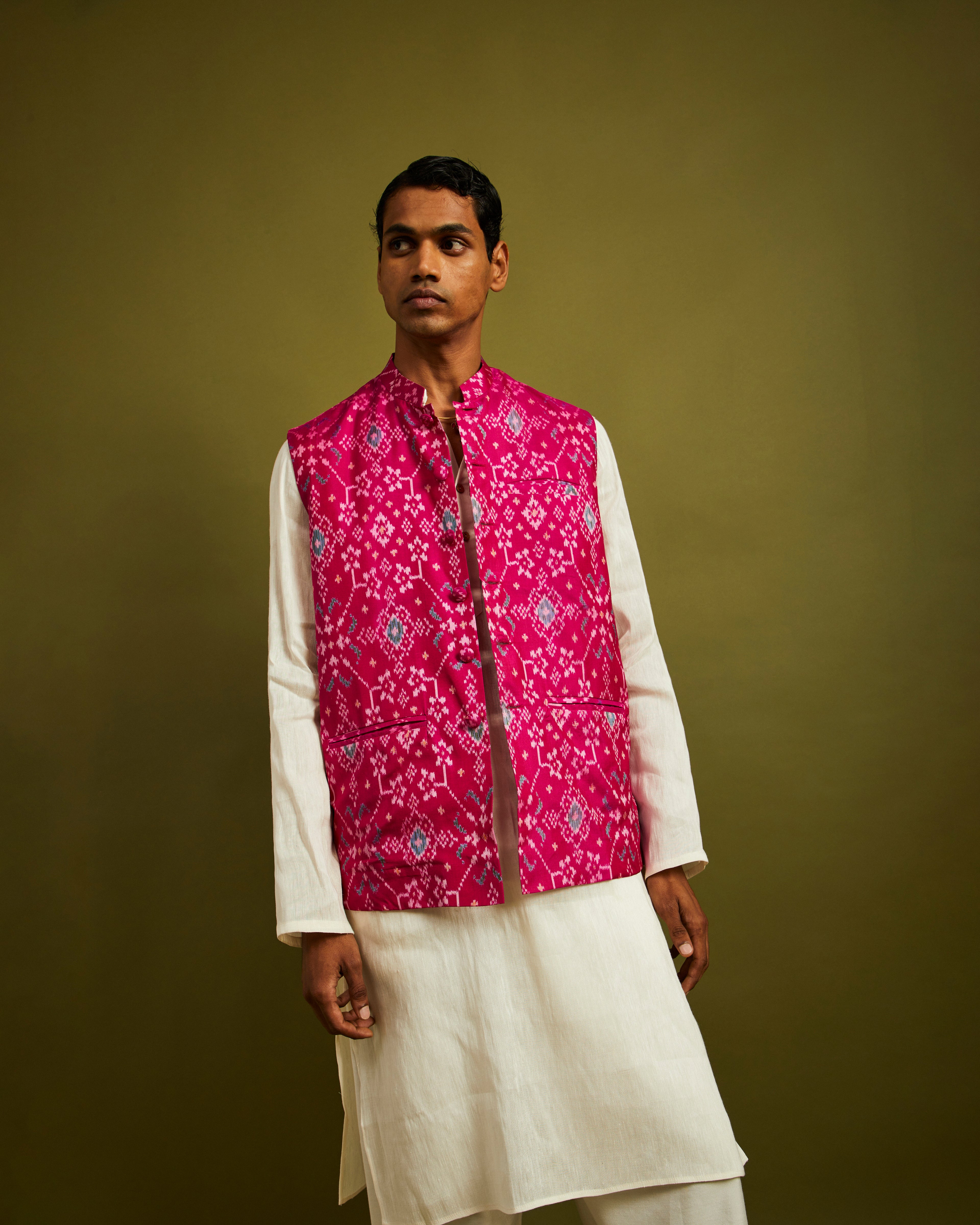 Navratna Patan Patola Pink Bandi