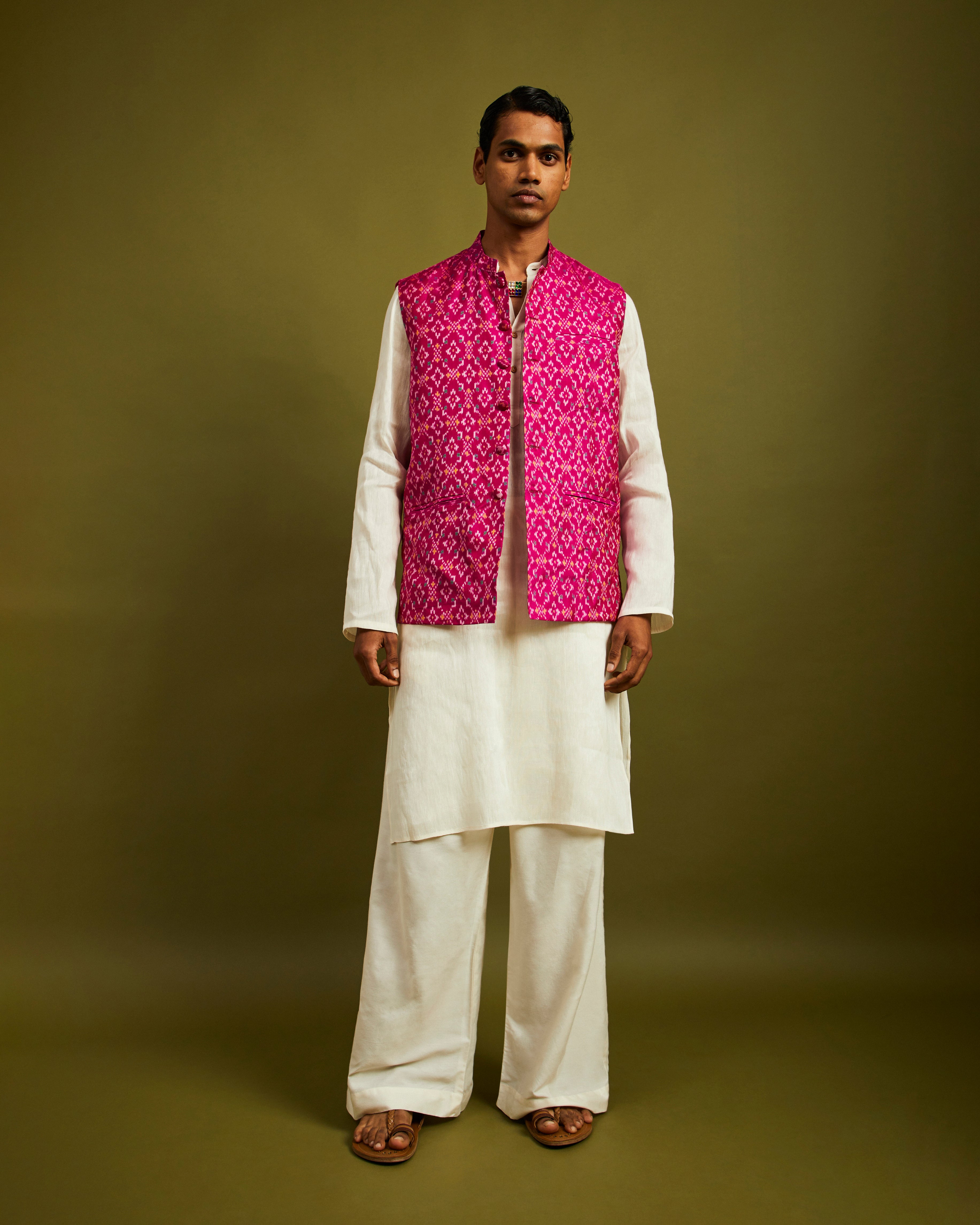Chanda Bhat Pink Patan Patola Bandi