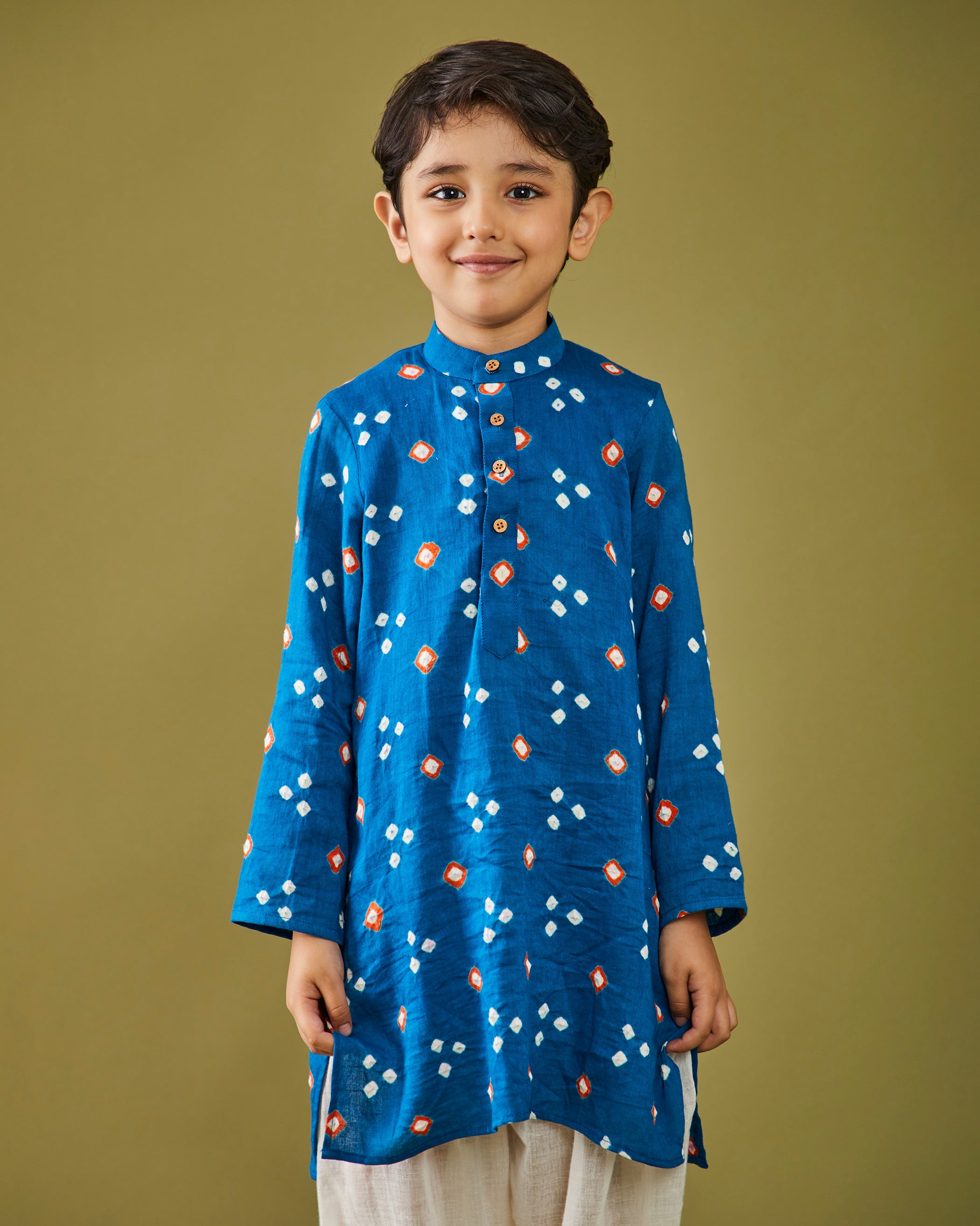 Neel bandhej Kurta Pajama Set