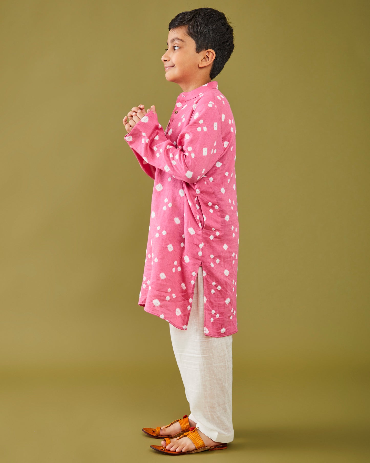 Gulaabi Bandhej Kurta Pajama Set