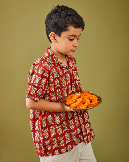 Bagru Machhli- Red Shirt