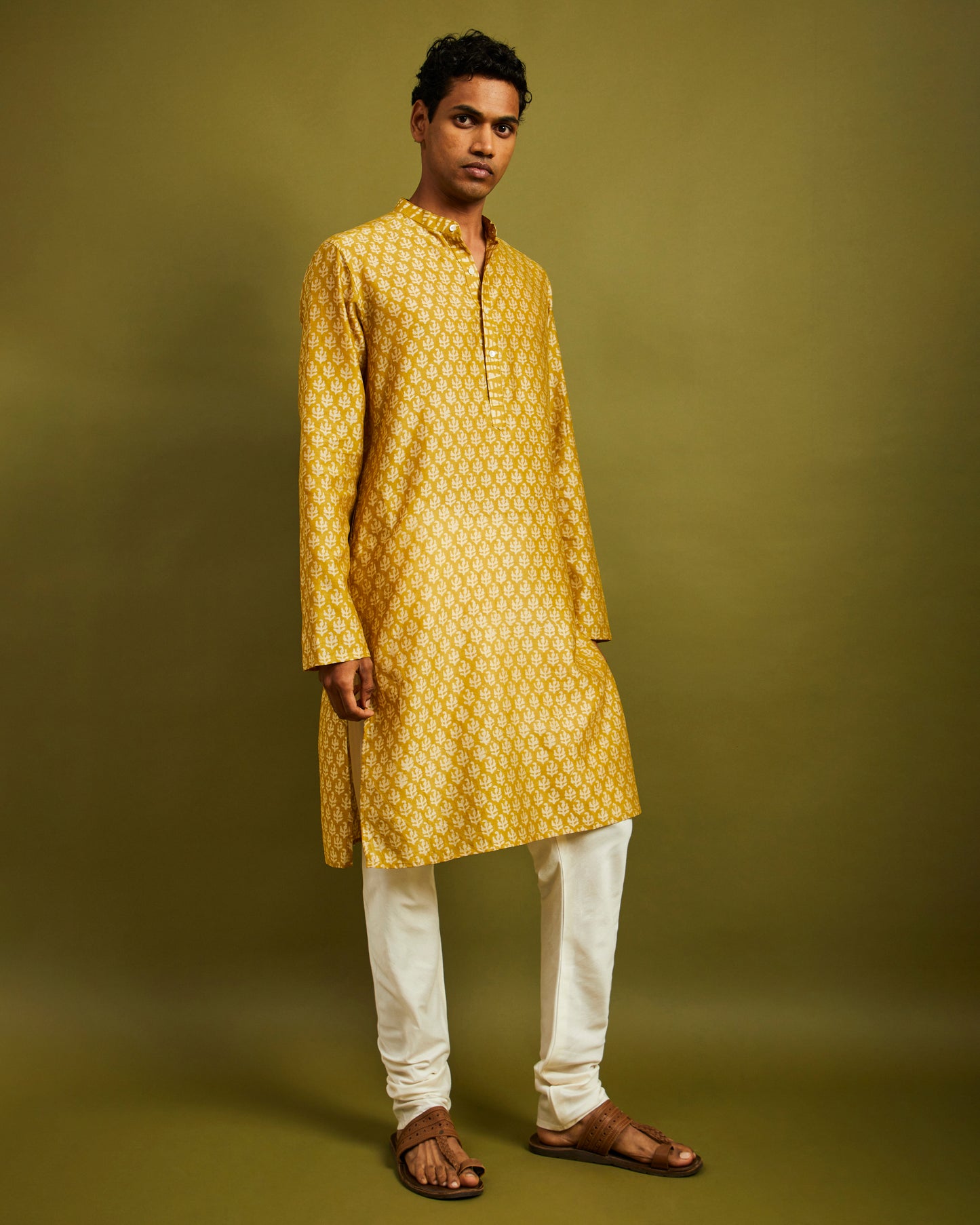 Off-White Churidaar Pants with Drawstrings