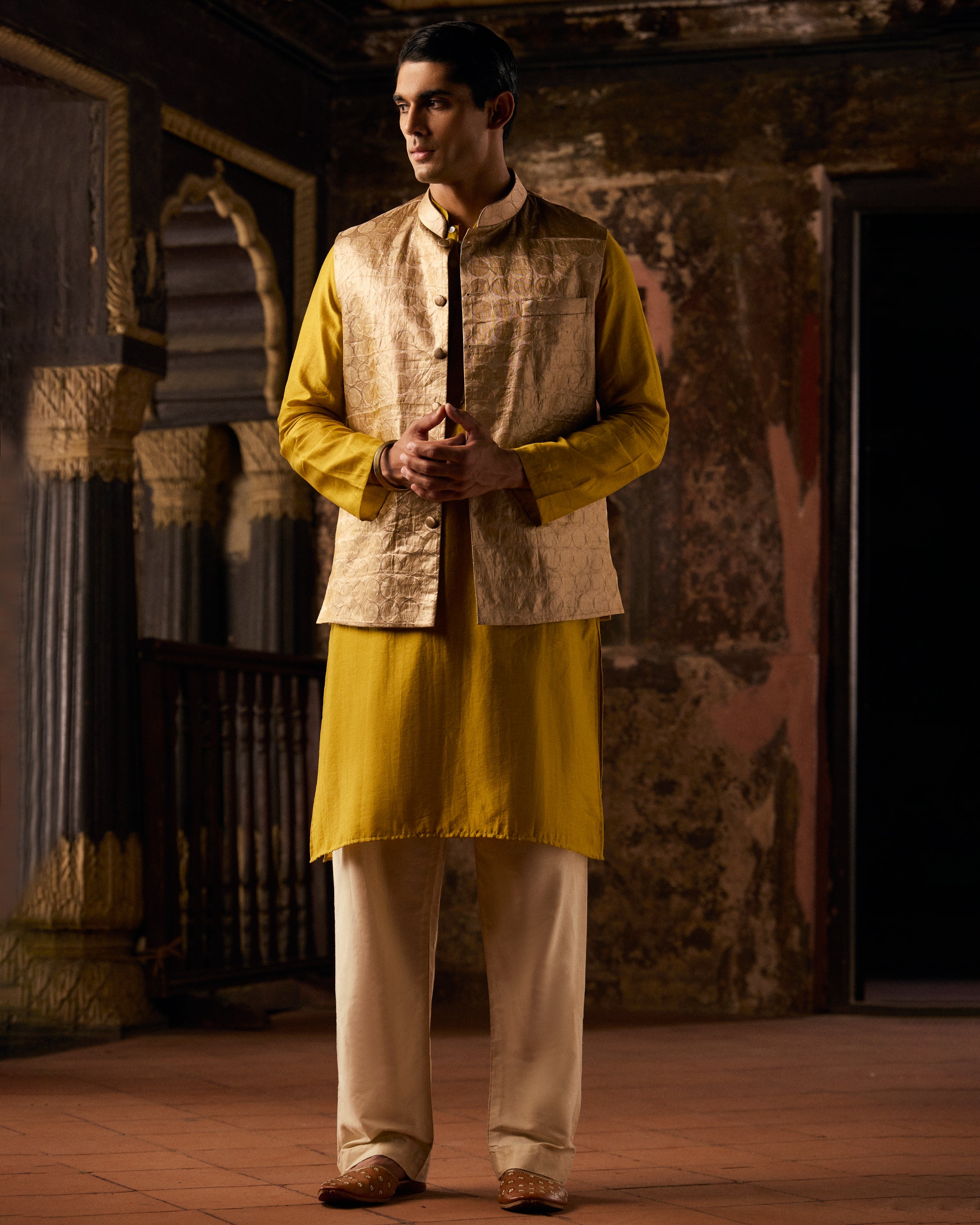 Silver Pure Tissue Brocade Circular Motif Bandi- Yellow Hue