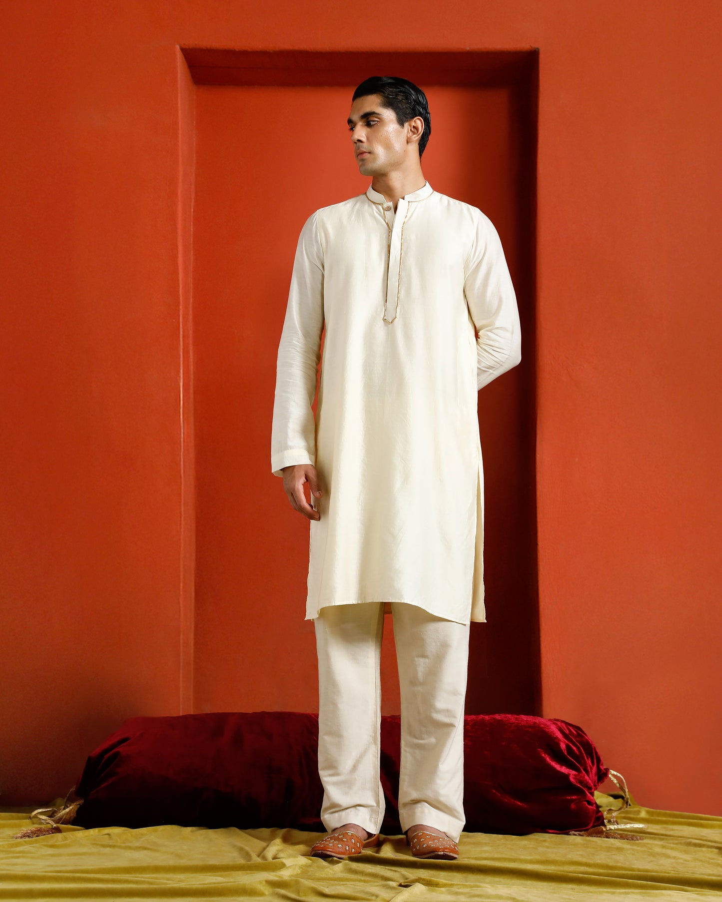 Off white Pure Chanderi Kurta With Gold Piping On Hidden Placket