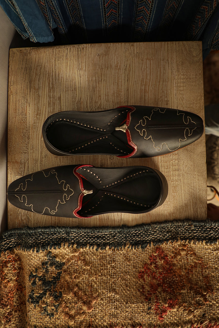 Raja Red Juttis