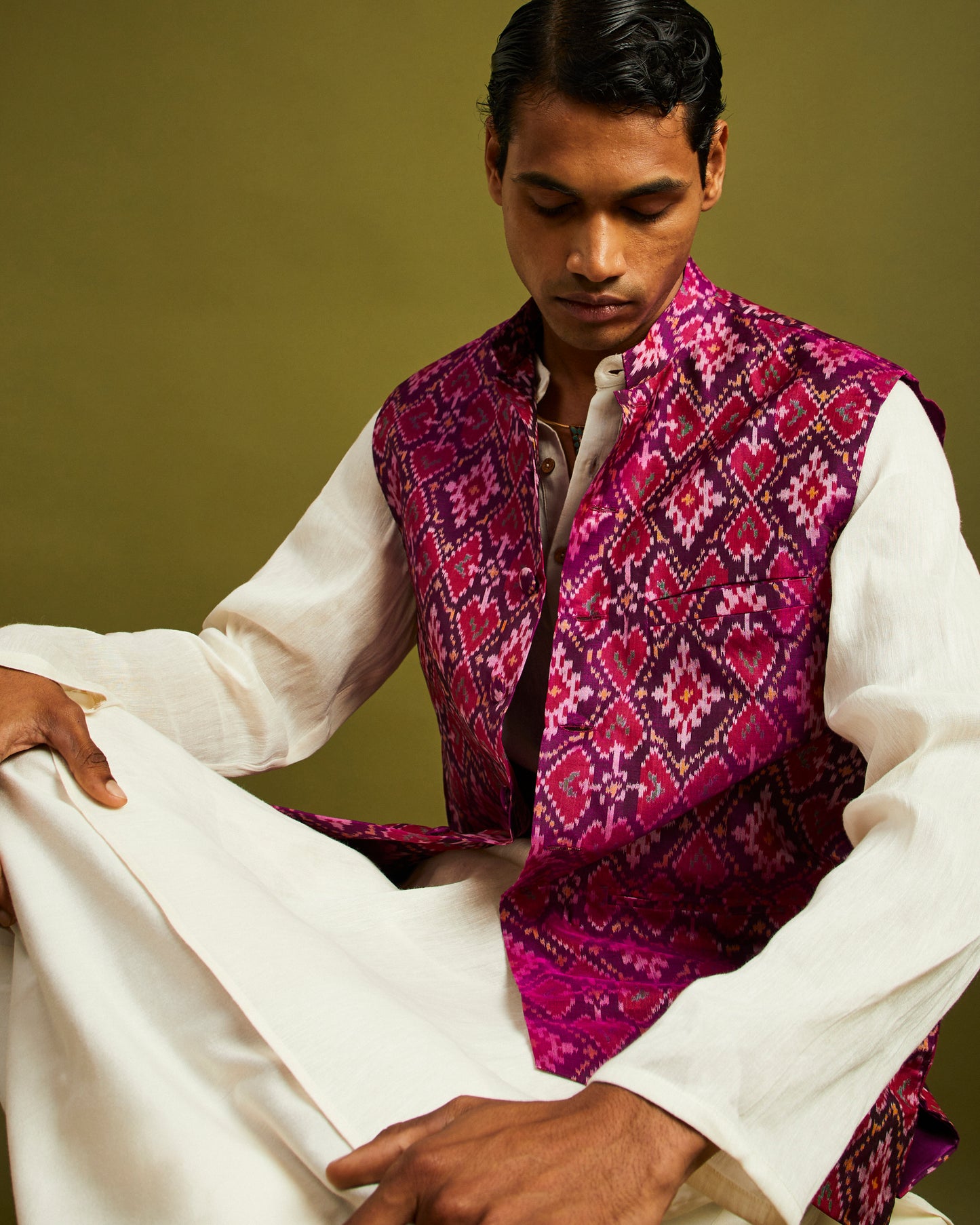 Paan Chanda Patan Patola Purple Bandi